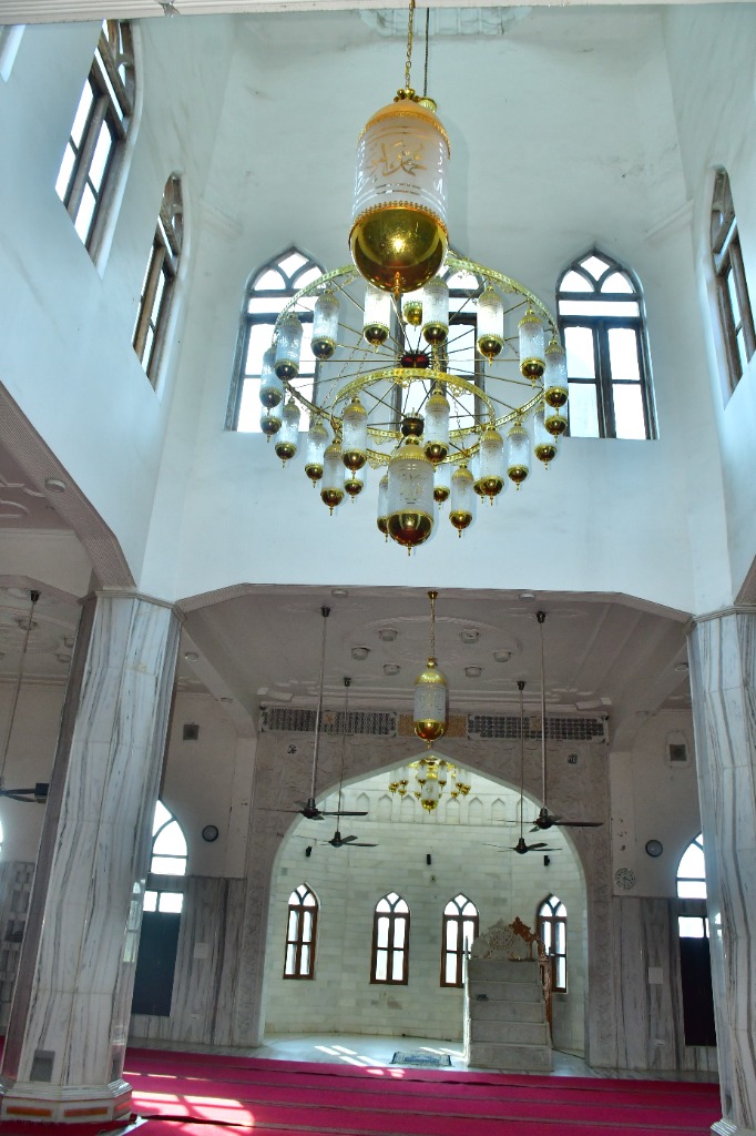 مسجد جامعۃ القاسم کا اندرونی منظر