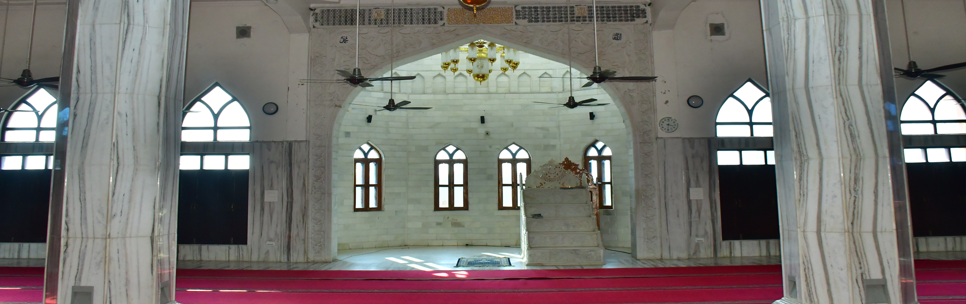 مرکزی لائبریری اور کتب خانہ